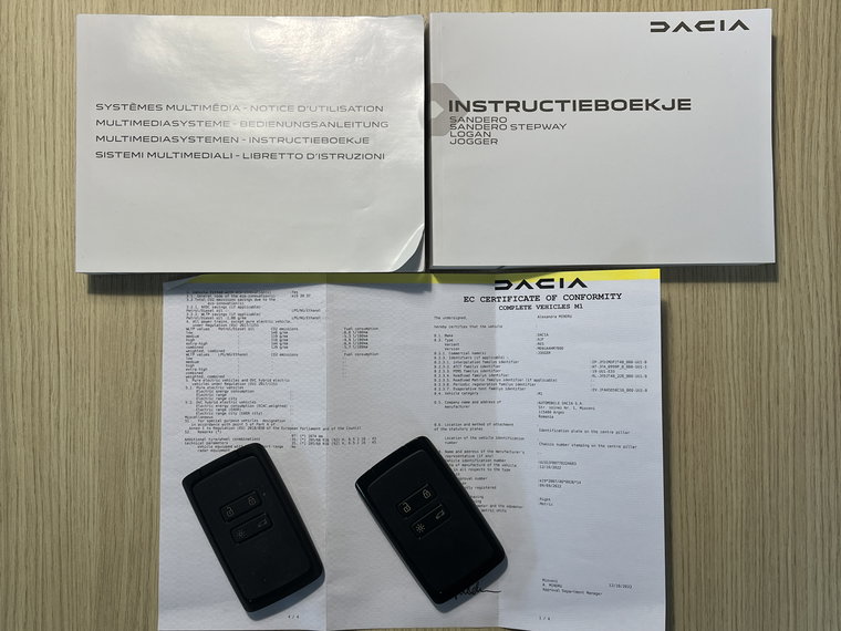 Vehicle Image 30