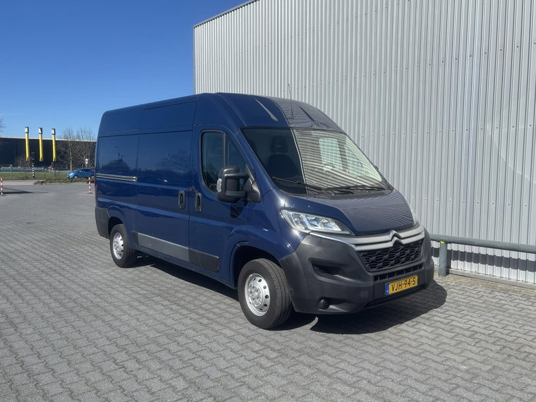 Vehicle Image 28
