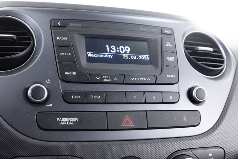 Vehicle Image 12