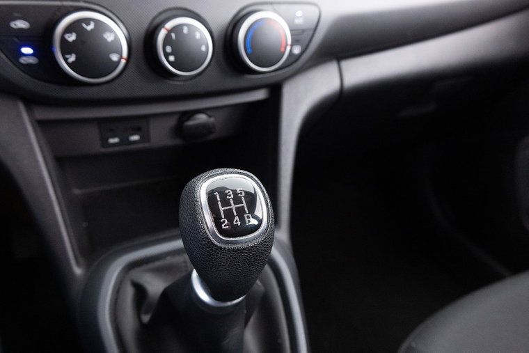 Vehicle Image 14
