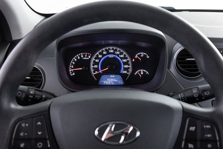 Vehicle Image 19