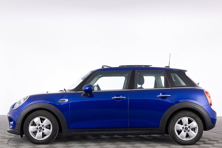 Vehicle Image 32
