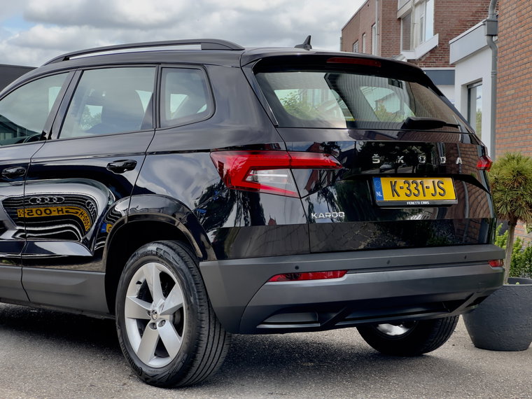 Vehicle Image 18