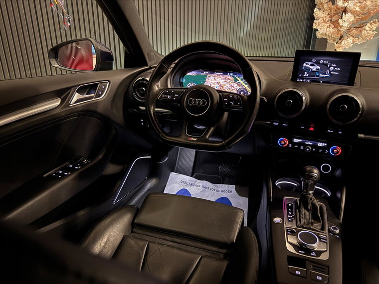 Vehicle Image 40