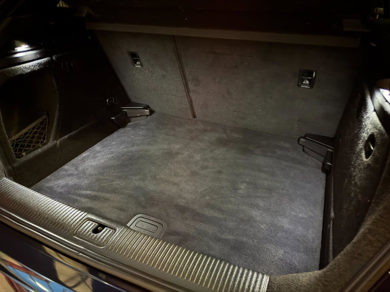 Vehicle Image 41