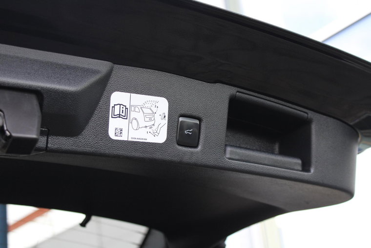 Vehicle Image 43