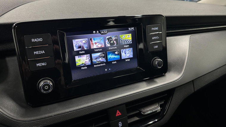 Vehicle Image 30