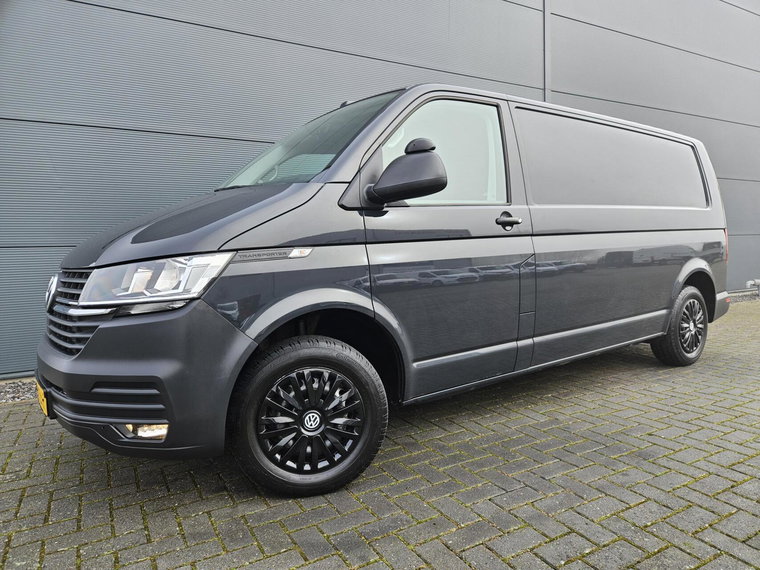 Vehicle Image 28