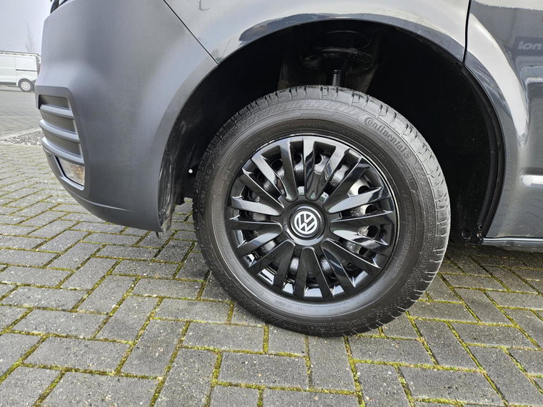 Vehicle Image 35