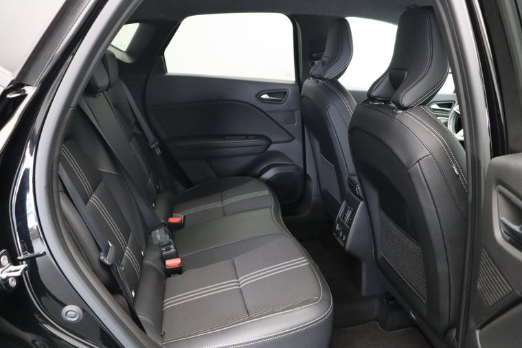 Vehicle Image 37