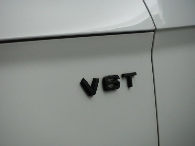 Vehicle Image 38