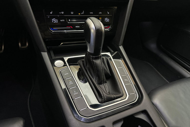 Vehicle Image 33