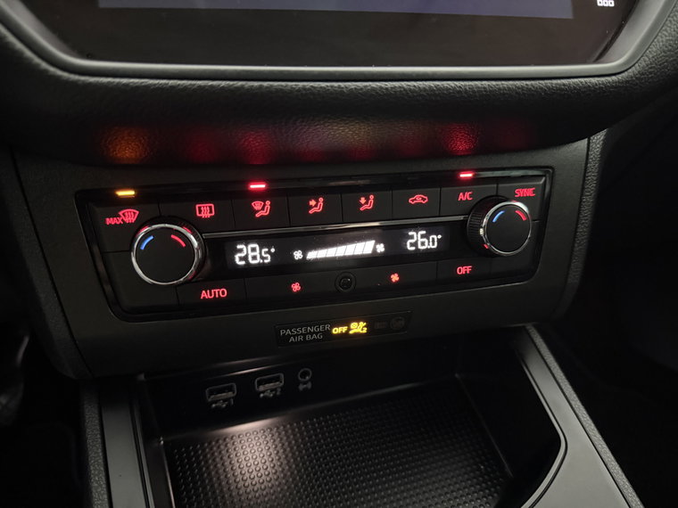 Vehicle Image 26