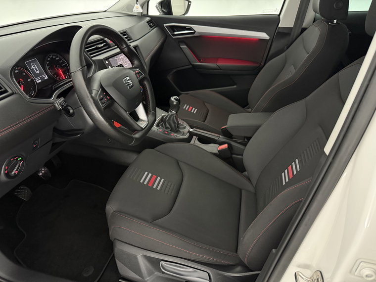 Vehicle Image 33