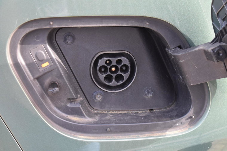 Vehicle Image 21