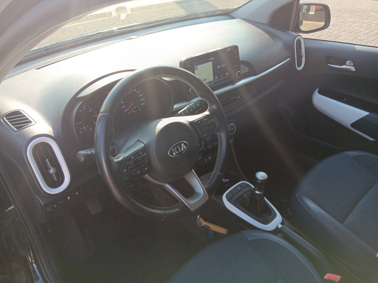 Vehicle Image 37