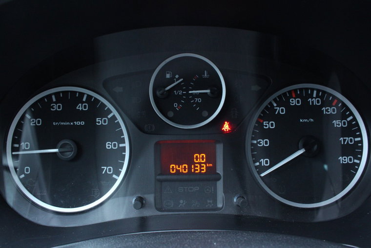 Vehicle Image 12