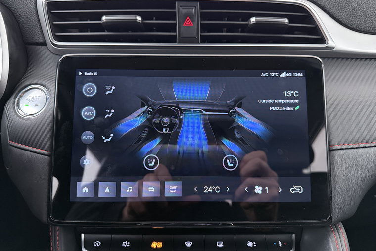 Vehicle Image 30