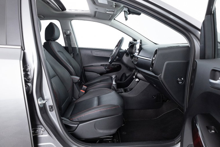Vehicle Image 7