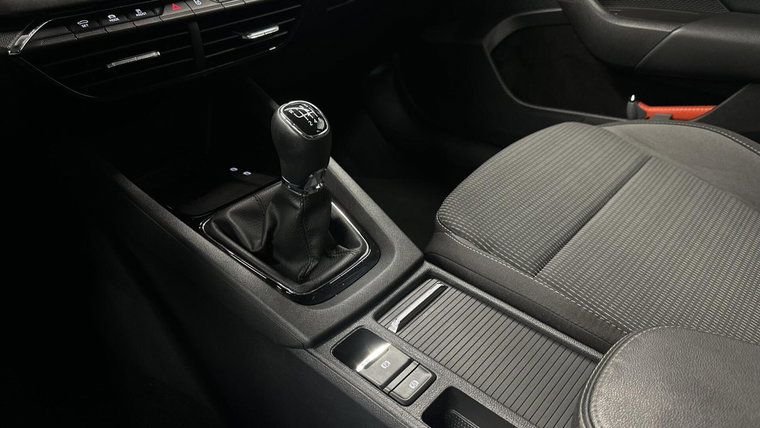 Vehicle Image 59