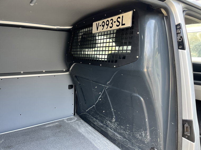 Vehicle Image 27
