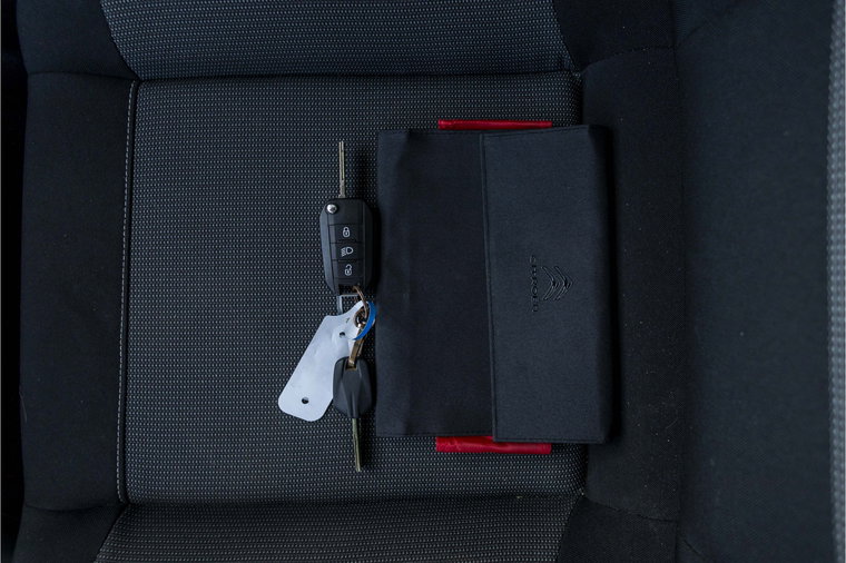 Vehicle Image 35