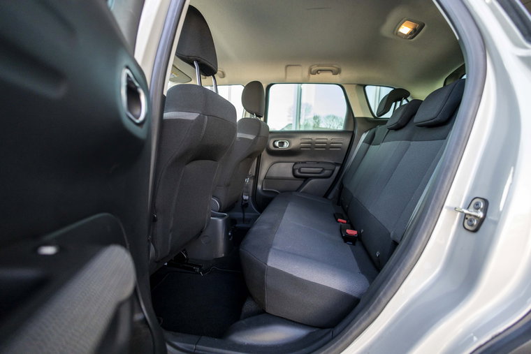 Vehicle Image 10