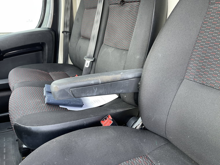 Vehicle Image 19