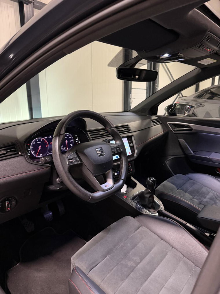 Vehicle Image 22