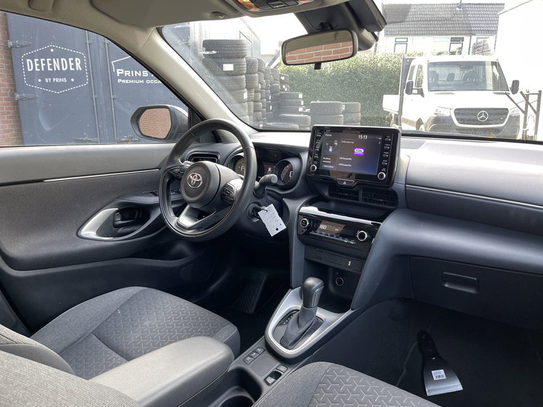 Vehicle Image 32