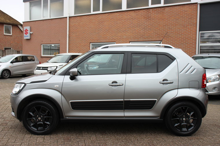 Vehicle Image 4
