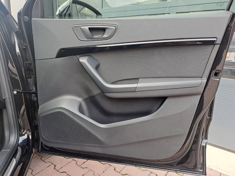 Vehicle Image 38