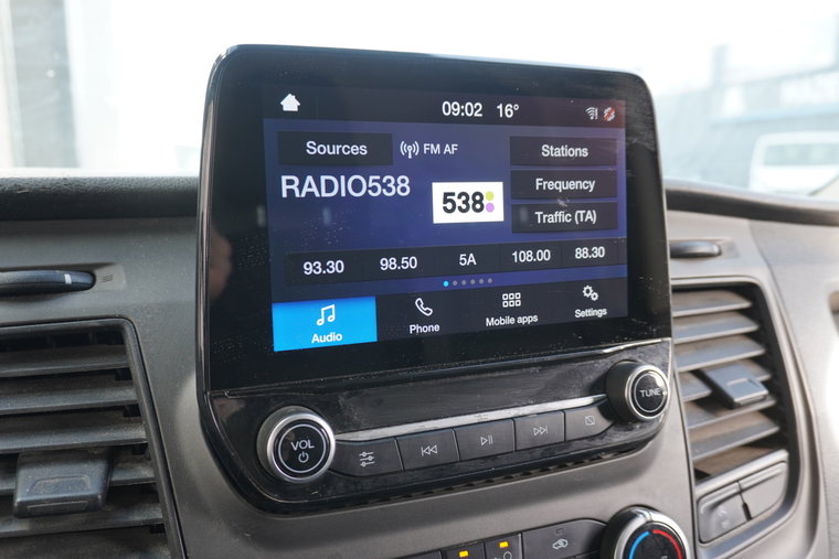 Vehicle Image 12