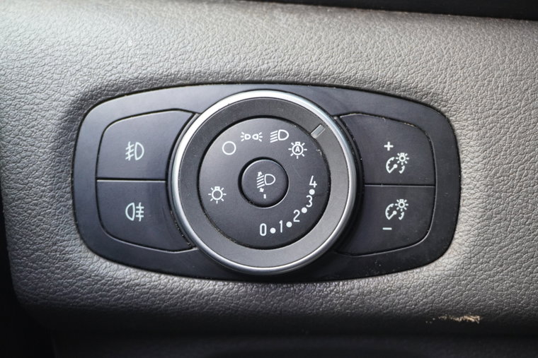 Vehicle Image 17