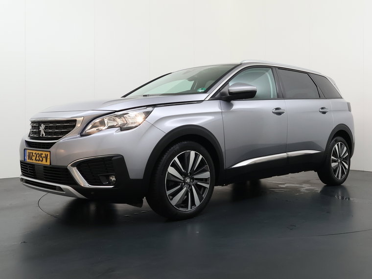 Vehicle Image 32