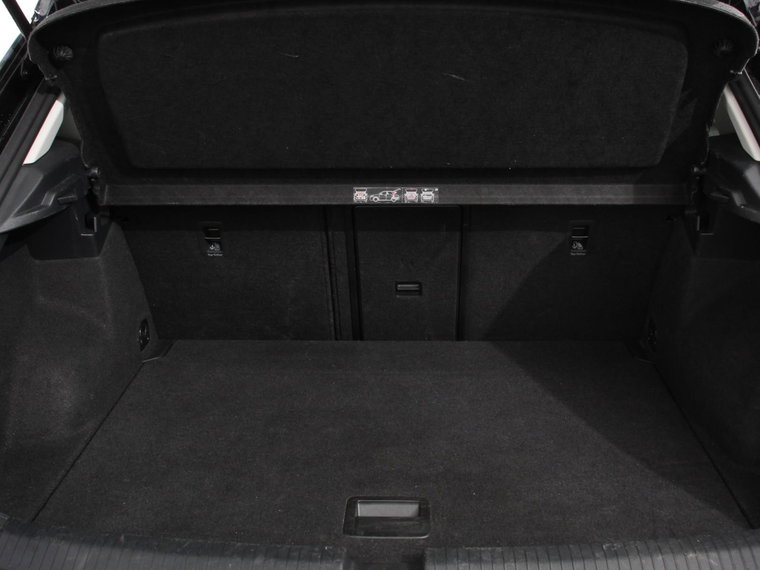 Vehicle Image 40