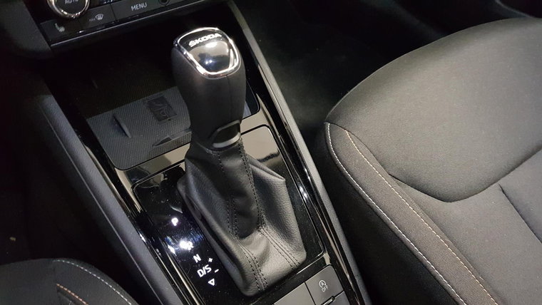 Vehicle Image 20