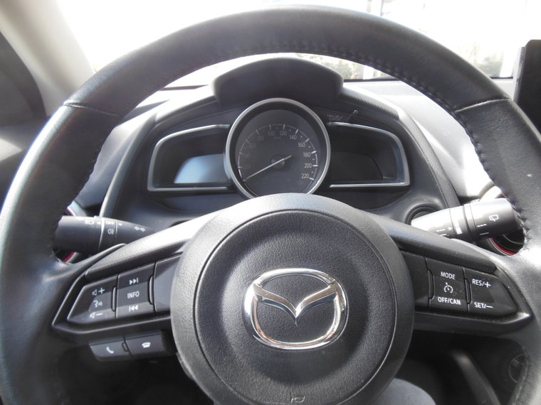 Vehicle Image 16