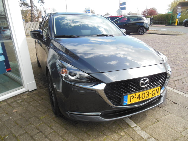 Vehicle Image 5