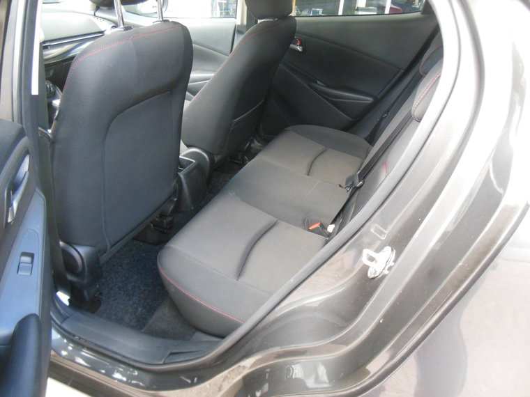 Vehicle Image 11