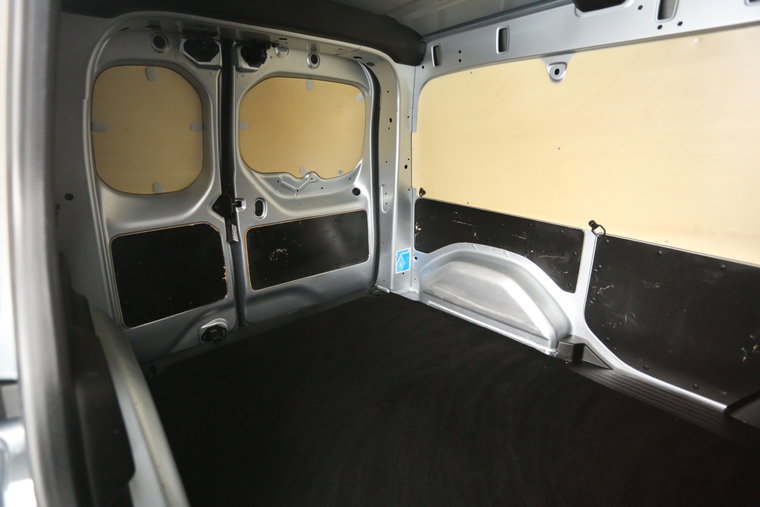Vehicle Image 22