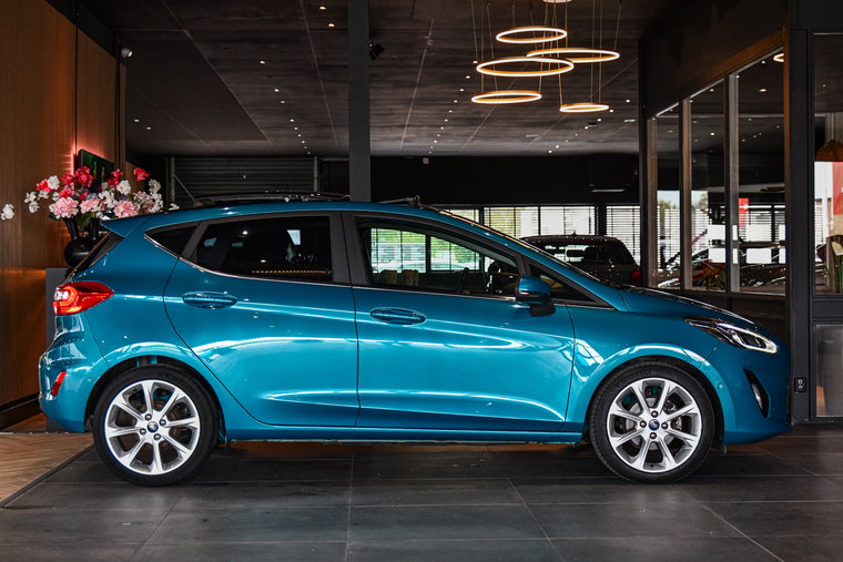 Vehicle Image 8