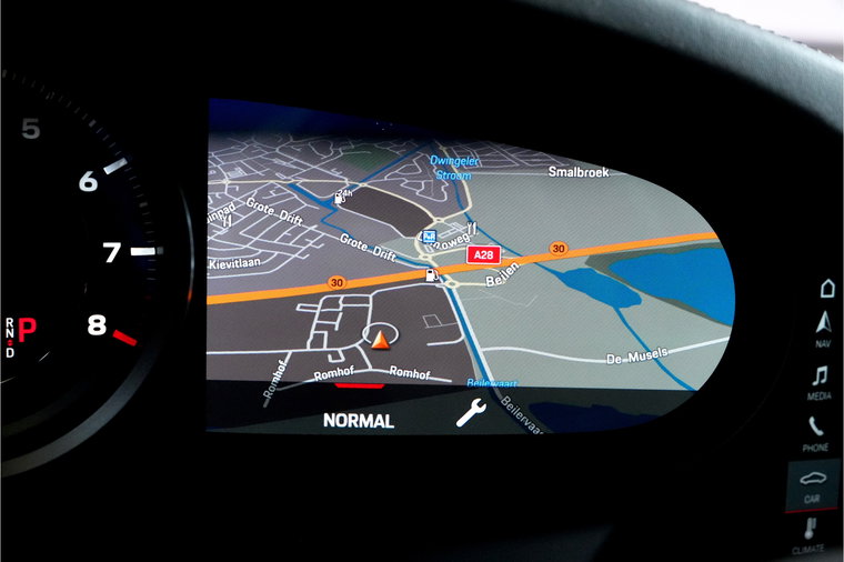 Vehicle Image 10
