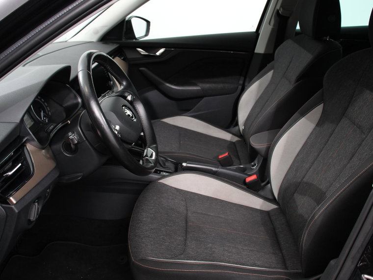 Vehicle Image 22