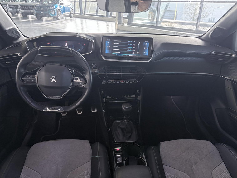 Vehicle Image 15
