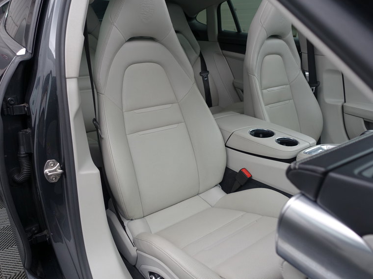 Vehicle Image 31