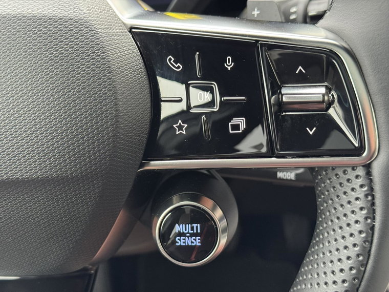 Vehicle Image 33