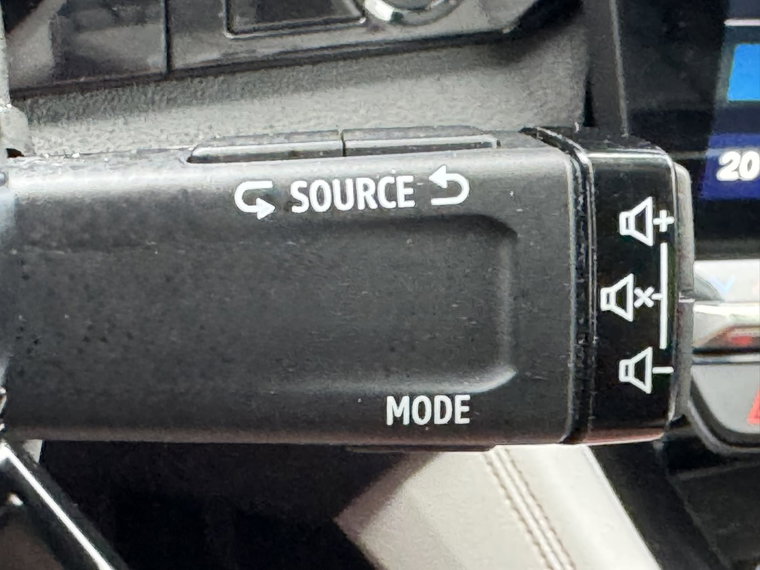 Vehicle Image 34