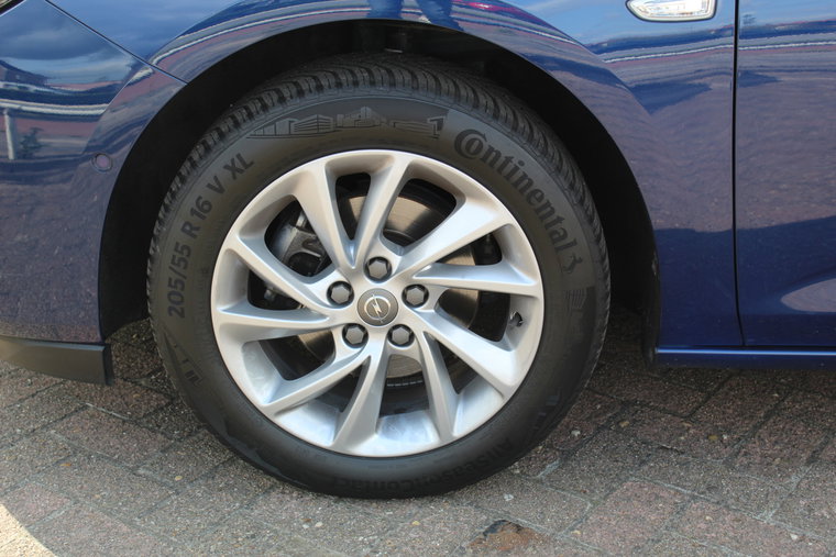 Vehicle Image 36