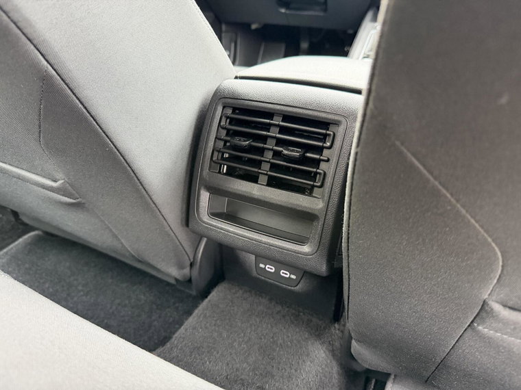 Vehicle Image 48